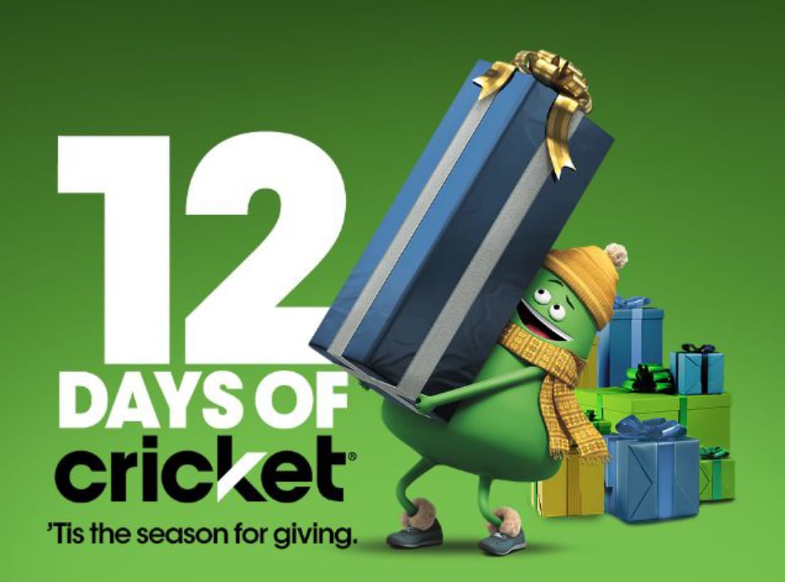 Los personajes de Cricket que llevan regalos de Navidad con un banner de 12 días